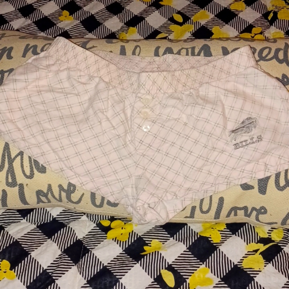 NFL Buffalo Bills Women's Pajama Shorts - Pink Plaid